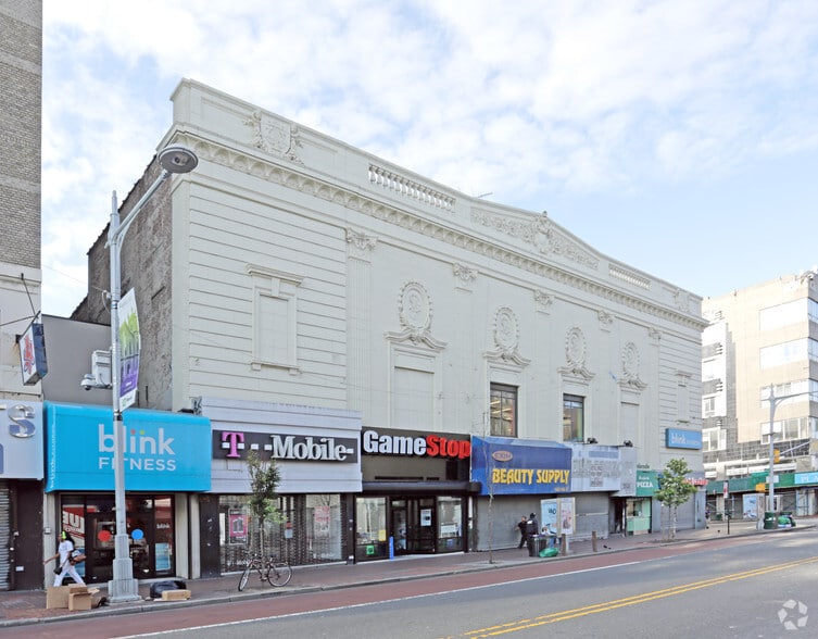 More Photos Of 16302 Jamaica Ave, Jamaica Freestanding For Lease