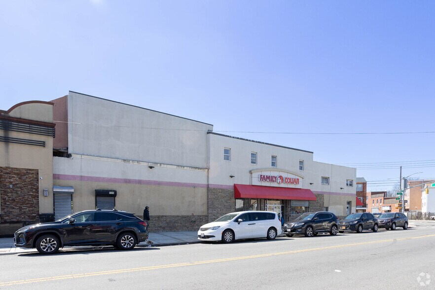 More Photos Of 7502-7510 Rockaway Blvd, Woodhaven Storefront For Lease