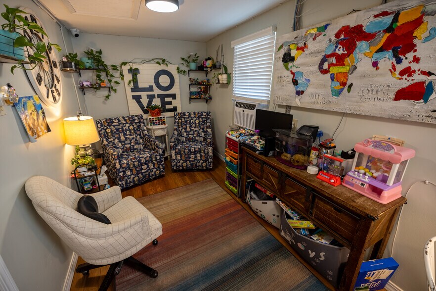 More Photos Of 10 Dun Rd, Chillicothe Office For Sale