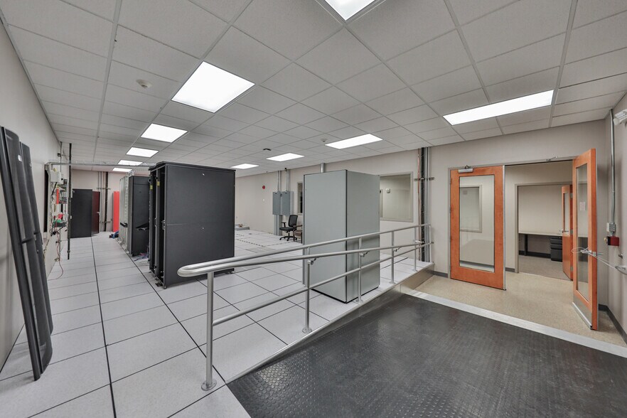 More Photos Of 2299 Brodhead Rd, Bethlehem Office For Sale