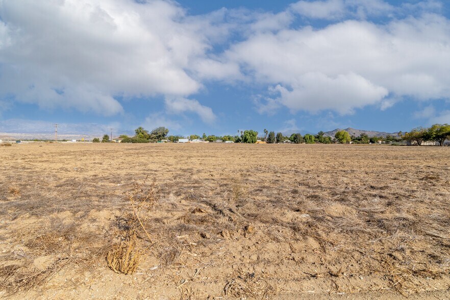 More Photos Of Lakeview Ave @ Ramona Expressway, Nuevo Land For Sale