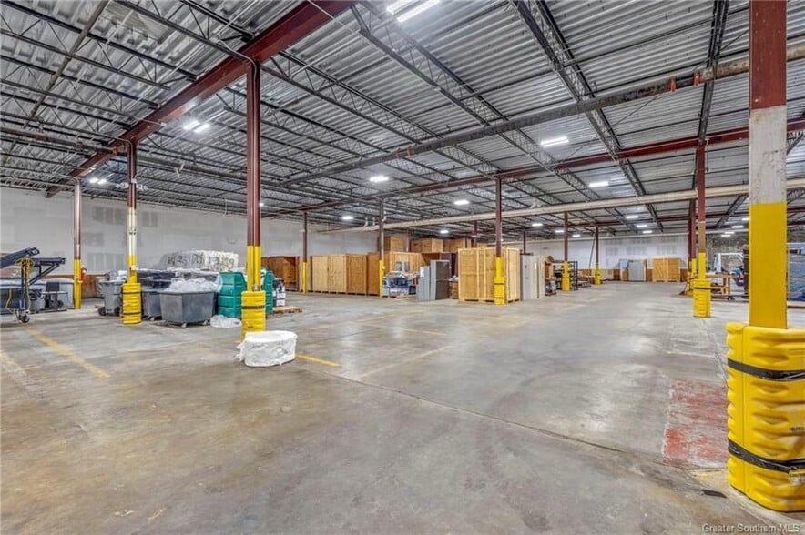 More Photos Of 2925 Industrial Ave, Lake Charles Distribution For Sale