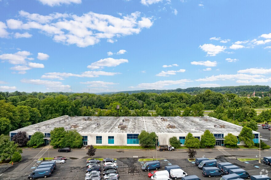 More Photos Of 311 Veterans Hwy, Levittown Office For Lease