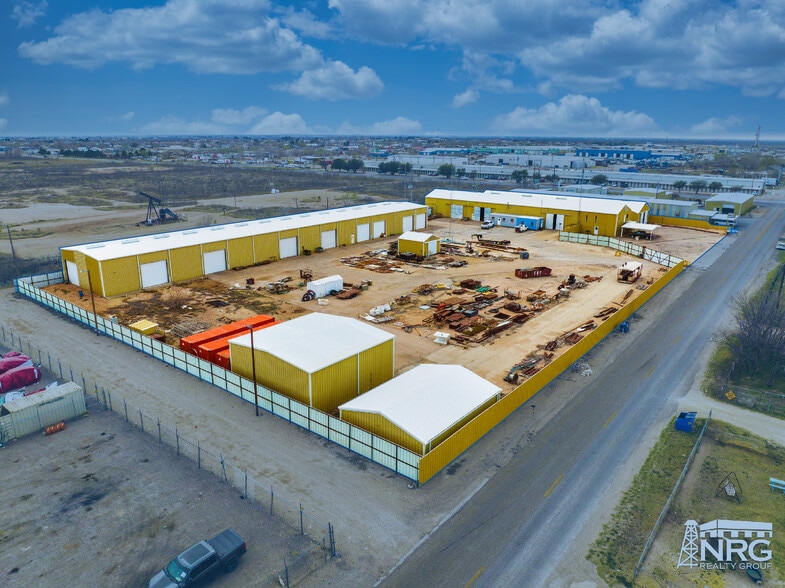 More Photos Of 715 W 81st St, Odessa Warehouse For Sale