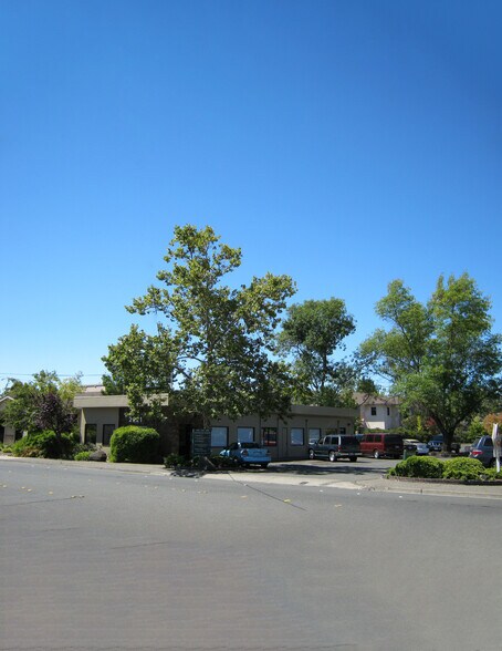 Primary Photo Of 2925 Cleveland Ave, Santa Rosa Office For Lease