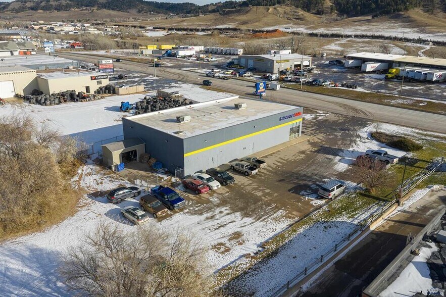 More Photos Of 631 Deadwood Ave, Rapid City Freestanding For Sale