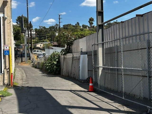 More Photos Of 1803 N San Fernando Rd, Los Angeles Land For Lease