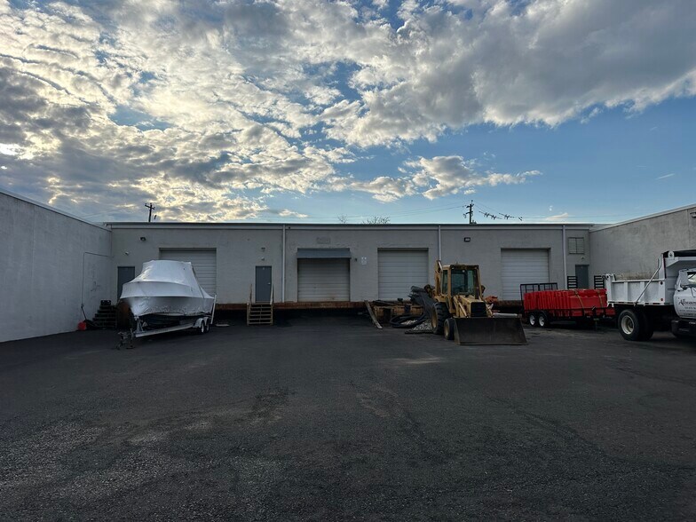 Primary Photo Of 1750 Costner Dr, Warrington Warehouse For Lease