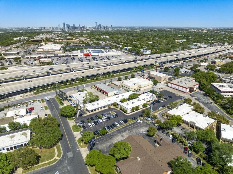 More Photos Of 4419 Frontier Trl, Austin Medical For Lease