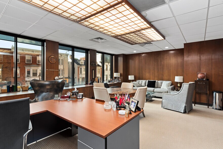 More Photos Of 403-405 N 2nd St, Harrisburg Office For Sale
