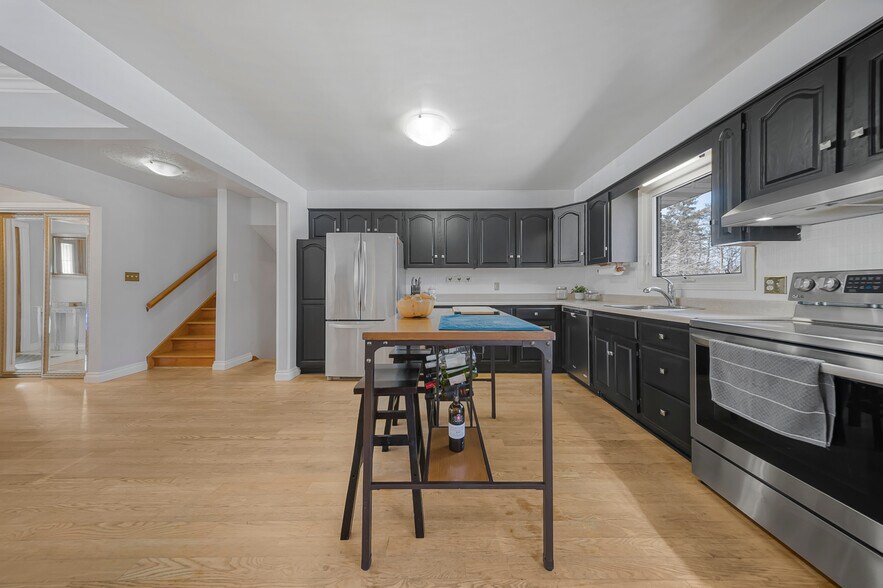 More Photos Of 4871 Wellington Road 29, Guelph Warehouse For Sale