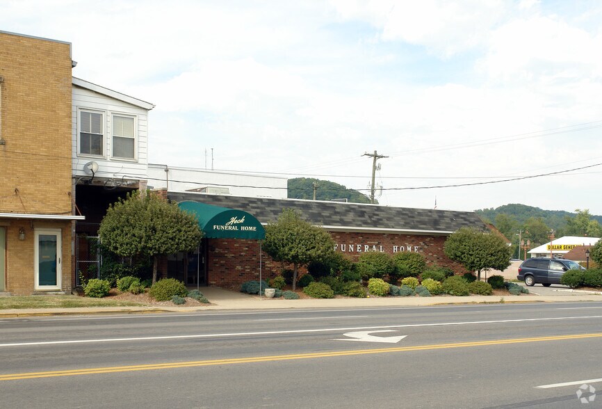More Photos Of 1007 Smith St, Milton General Retail For Sale