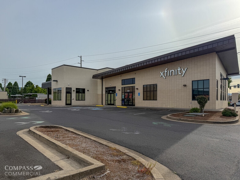 More Photos Of 1801 Pioneer Pky, Springfield Storefront For Lease