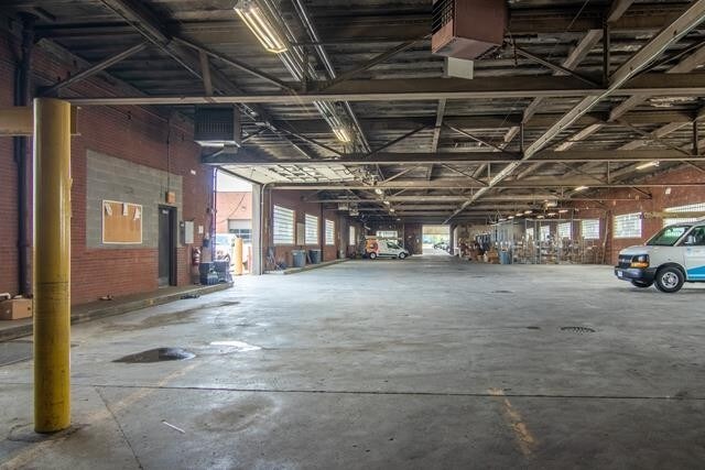 More Photos Of 15317 Chatfield Ave, Cleveland Warehouse For Lease