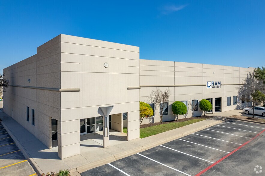 Primary Photo Of 2101 E Saint Elmo Rd, Austin Unknown For Lease