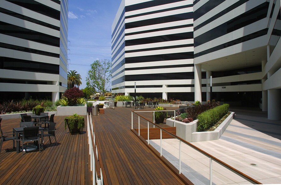 More Photos Of 1230 Rosecrans Ave, Manhattan Beach Office For Lease