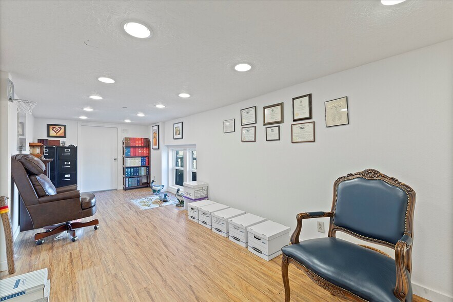 More Photos Of 301 Main Ave, Tillamook General Retail For Sale