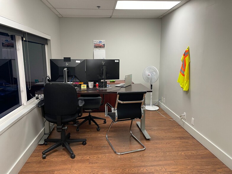 More Photos Of 9295 198th St, Langley Twp Warehouse For Sale