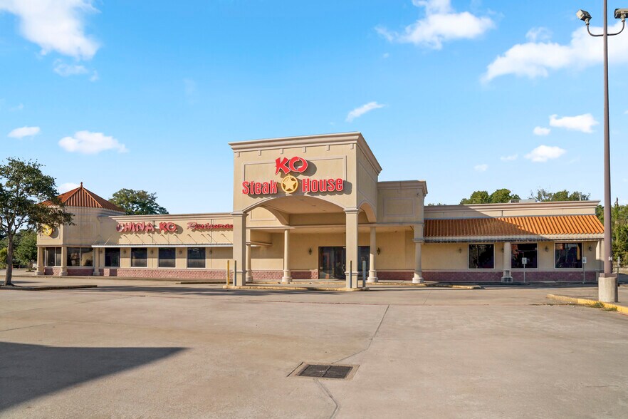 More Photos Of 5421 Fm-1960 Rd E, Humble Restaurant For Sale