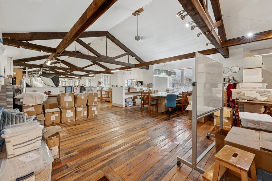 More Photos Of 1412 S Broad St, Philadelphia Storefront For Sale