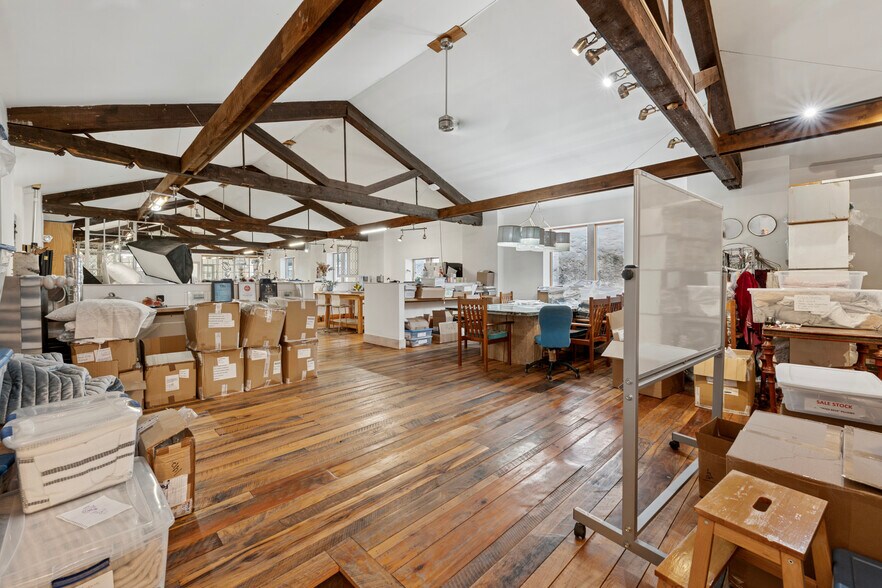 More Photos Of 1412 S Broad St, Philadelphia Storefront For Sale