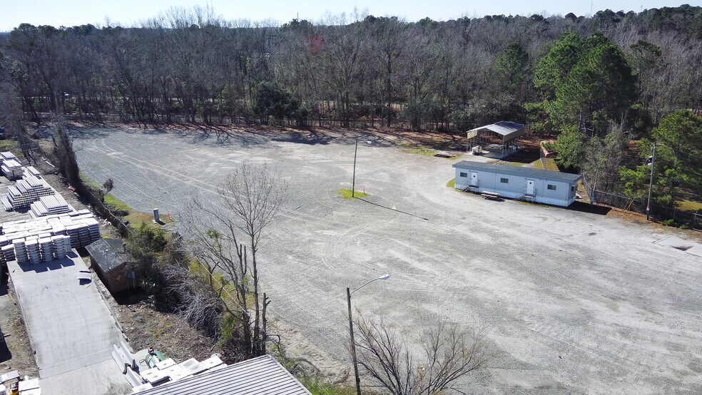More Photos Of 502 Telfair Rd, Garden City Land For Lease