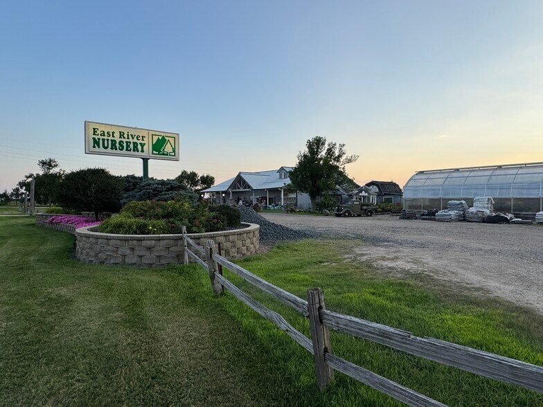 More Photos Of 5659 Dakota Ave S, Huron Garden Center For Sale