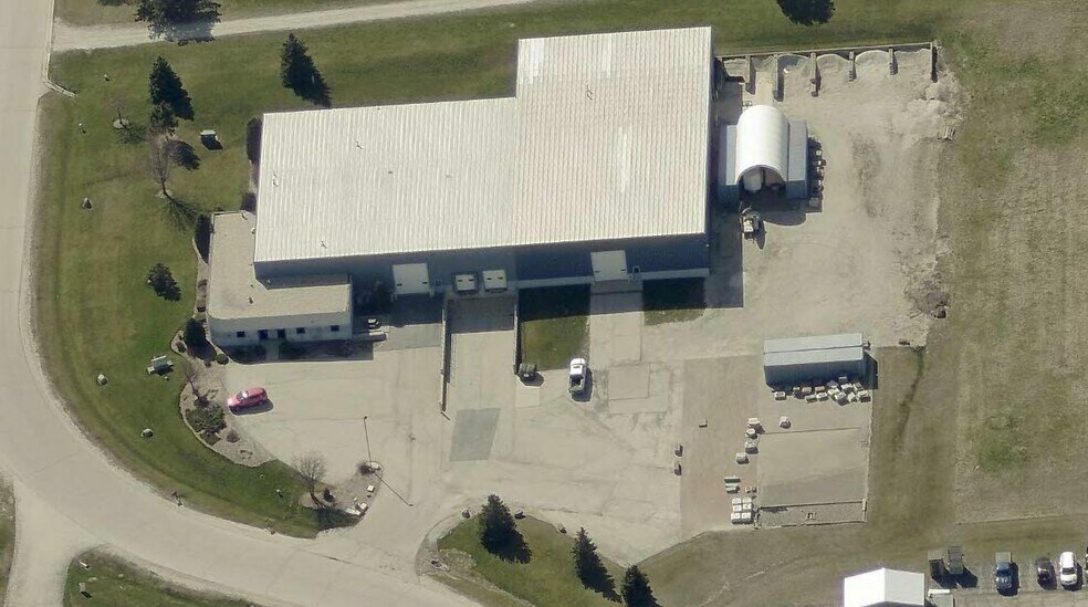 More Photos Of 8624-8626 Hollander Dr, Franksville Warehouse For Sale