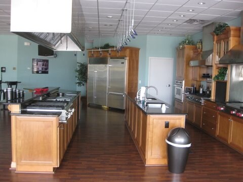 More Photos Of 1035 E Brandon Blvd, Brandon Office For Lease