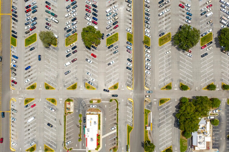 More Photos Of 2625 N Hiawassee Rd, Orlando Storefront For Sale