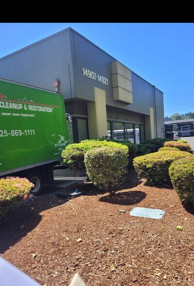 More Photos Of 14907-14921 NE 95th St, Redmond Research And Development For Lease