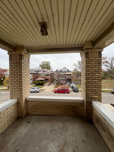 More Photos Of 3311 W Grand St, Detroit Multifamily For Sale