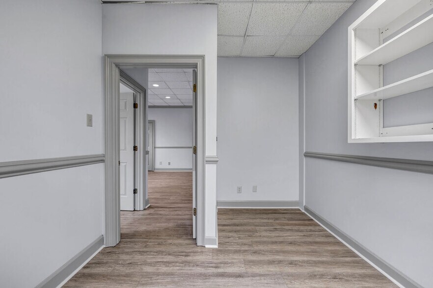 More Photos Of 2900 Paces Ferry Rd SE, Atlanta Office For Lease