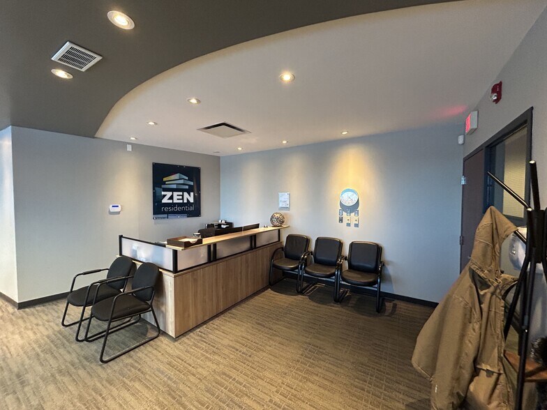 More Photos Of 4628-4640 Calgary Trl NW, Edmonton Storefront For Lease