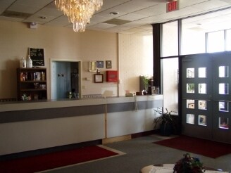 More Photos Of 606 E Lincoln Blvd, Hesston Hotel For Sale