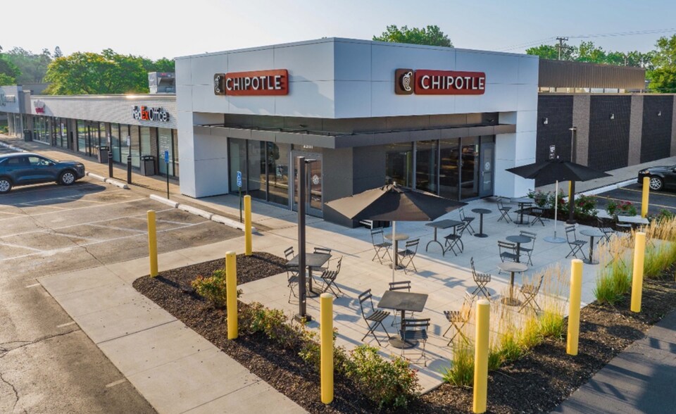 More Photos Of 23007-23265 Eureka Rd, Taylor Unknown For Lease