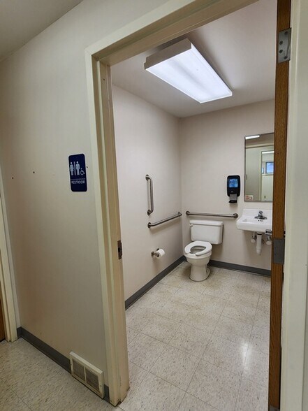 More Photos Of 275 E 4th St, Emporium Medical For Sale