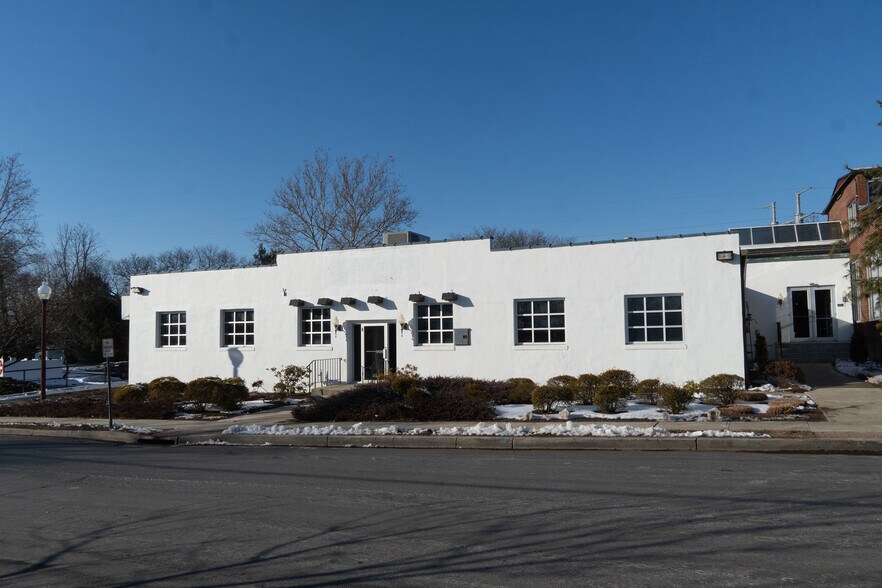 Primary Photo Of 333 N Main St, Lambertville General Retail For Lease