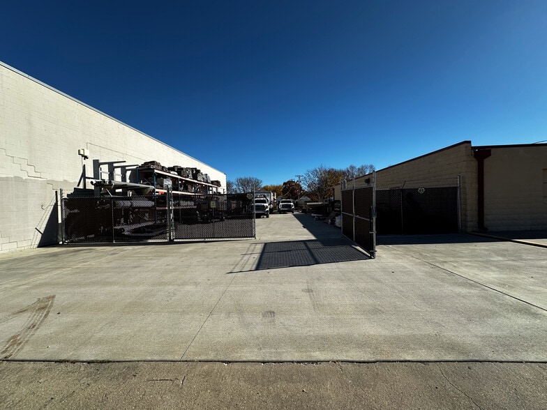 More Photos Of 358 S Laura St, Wichita Office For Lease