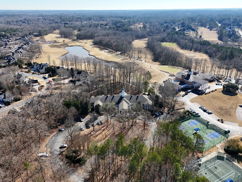 More Photos Of 425 Country Club Dr, Stockbridge Healthcare For Sale