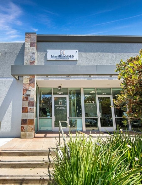 Primary Photo Of 11199 Sorrento Valley Rd, San Diego Office For Sale