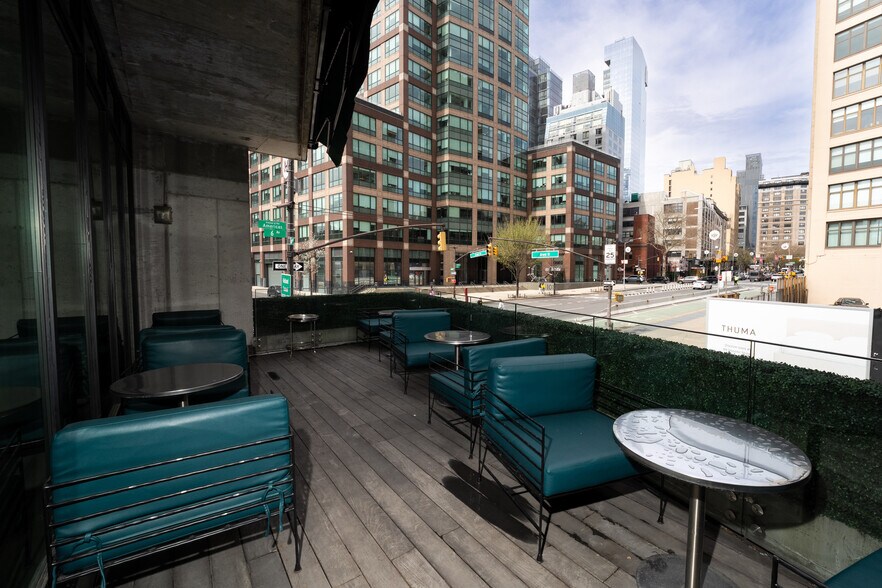 More Photos Of 23 Grand St, New York Hotel For Lease