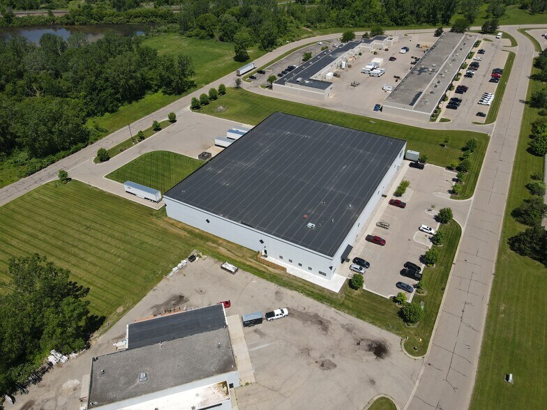 More Photos Of 4808 Empire Way, Lansing Warehouse For Sale