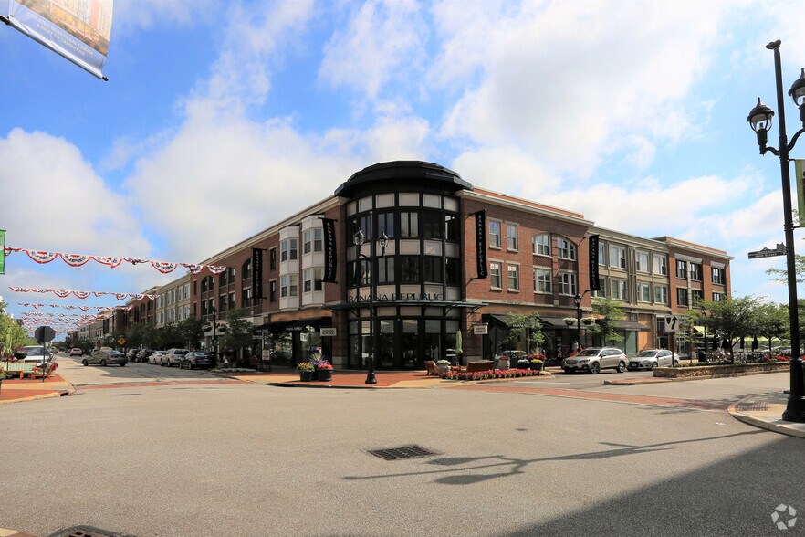 More Photos Of 162-184 Main St, Westlake Unknown For Lease