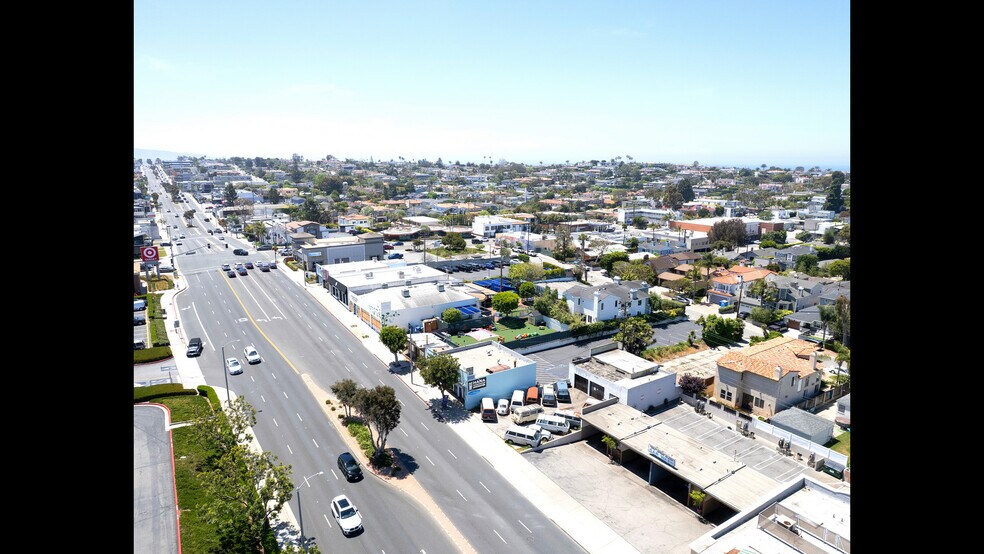 More Photos Of 1301 Sepulveda Blvd, Manhattan Beach Freestanding For Sale