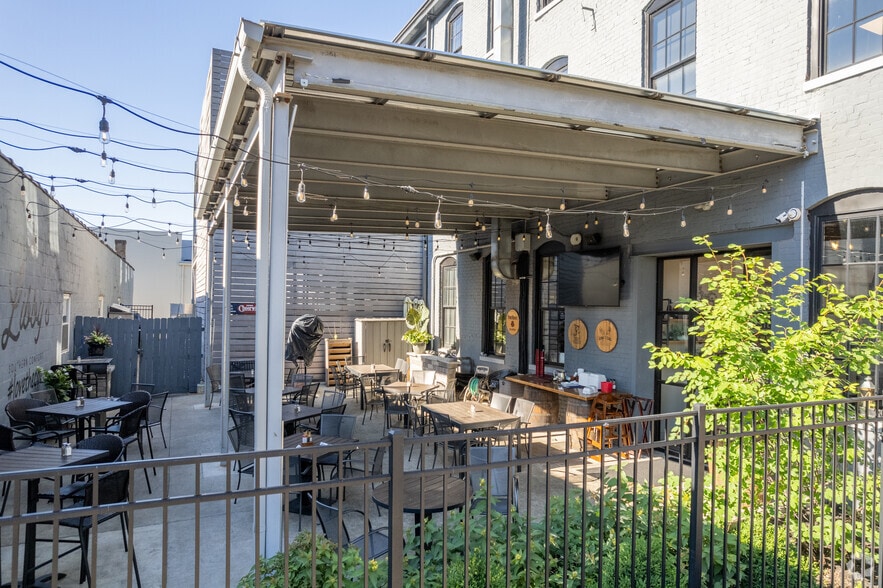 More Photos Of 35 W 8th St, Covington Loft Creative Space For Lease