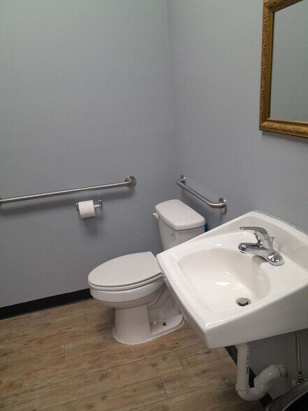 More Photos Of 1126 Mack St, Gaston Unknown For Lease