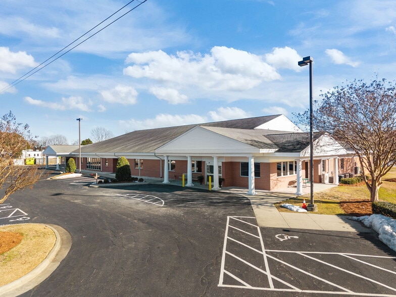 More Photos Of 511 Paladin Dr, Greenville Medical For Sale