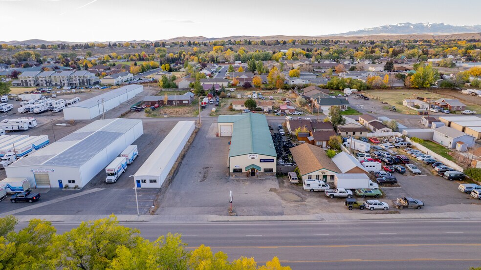 More Photos Of 2130 Big Horn Ave, Cody General Retail For Sale