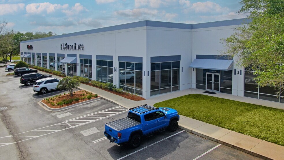 More Photos Of 11840 Beach Blvd, Jacksonville Showroom For Lease